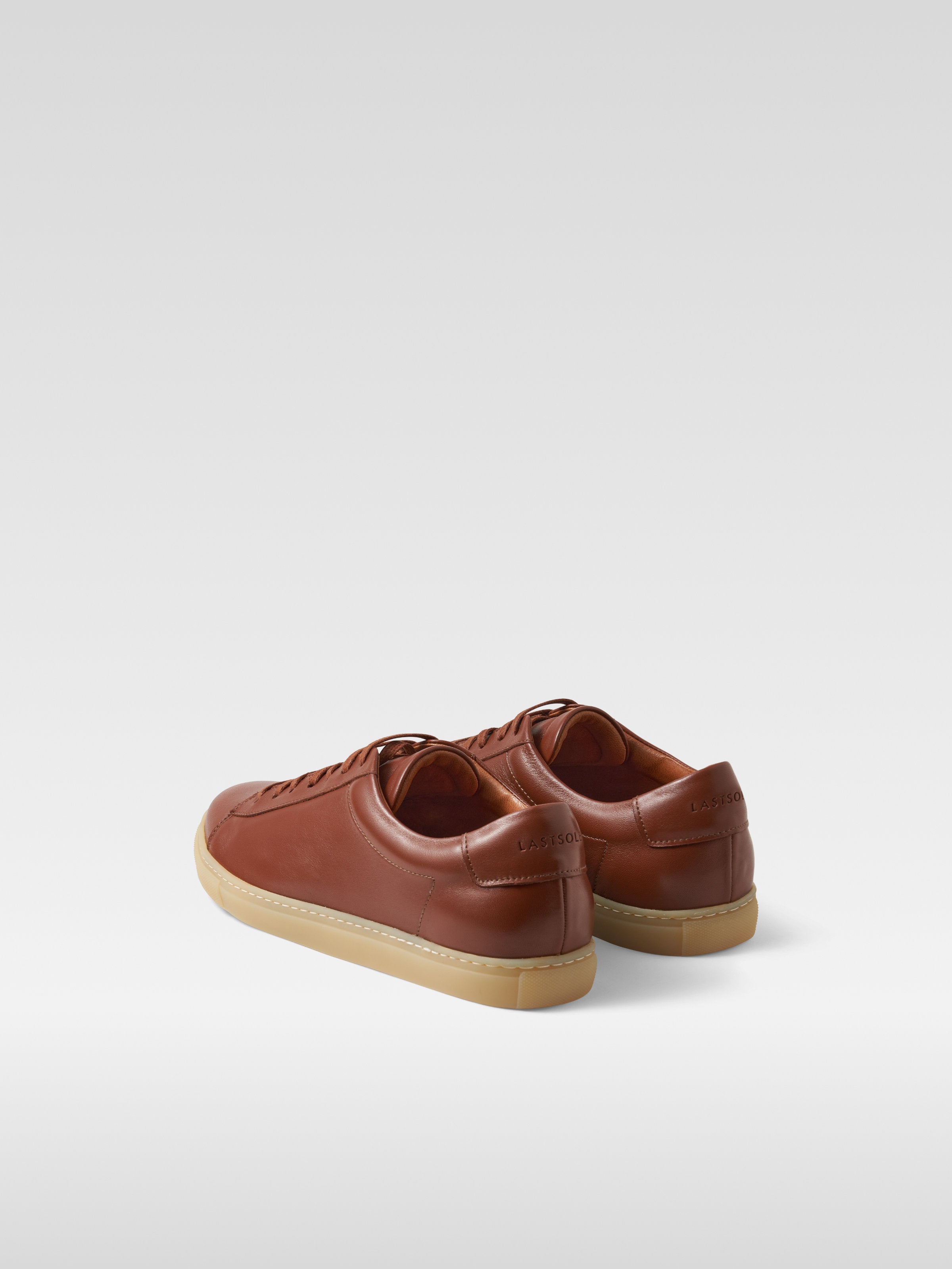 Cognac leather sneakers in gum sole for men