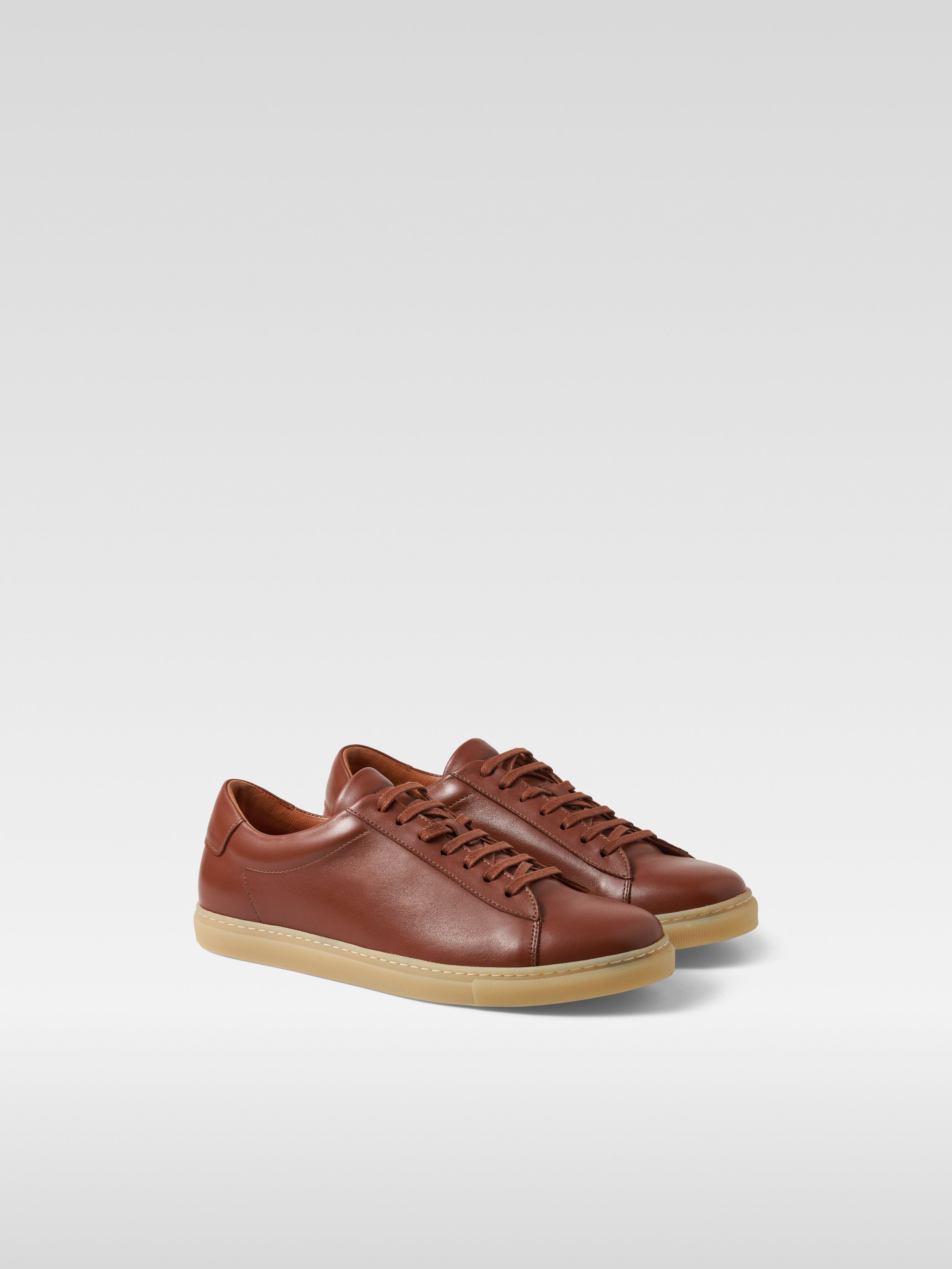 Cognac leather sneakers in gum sole for women