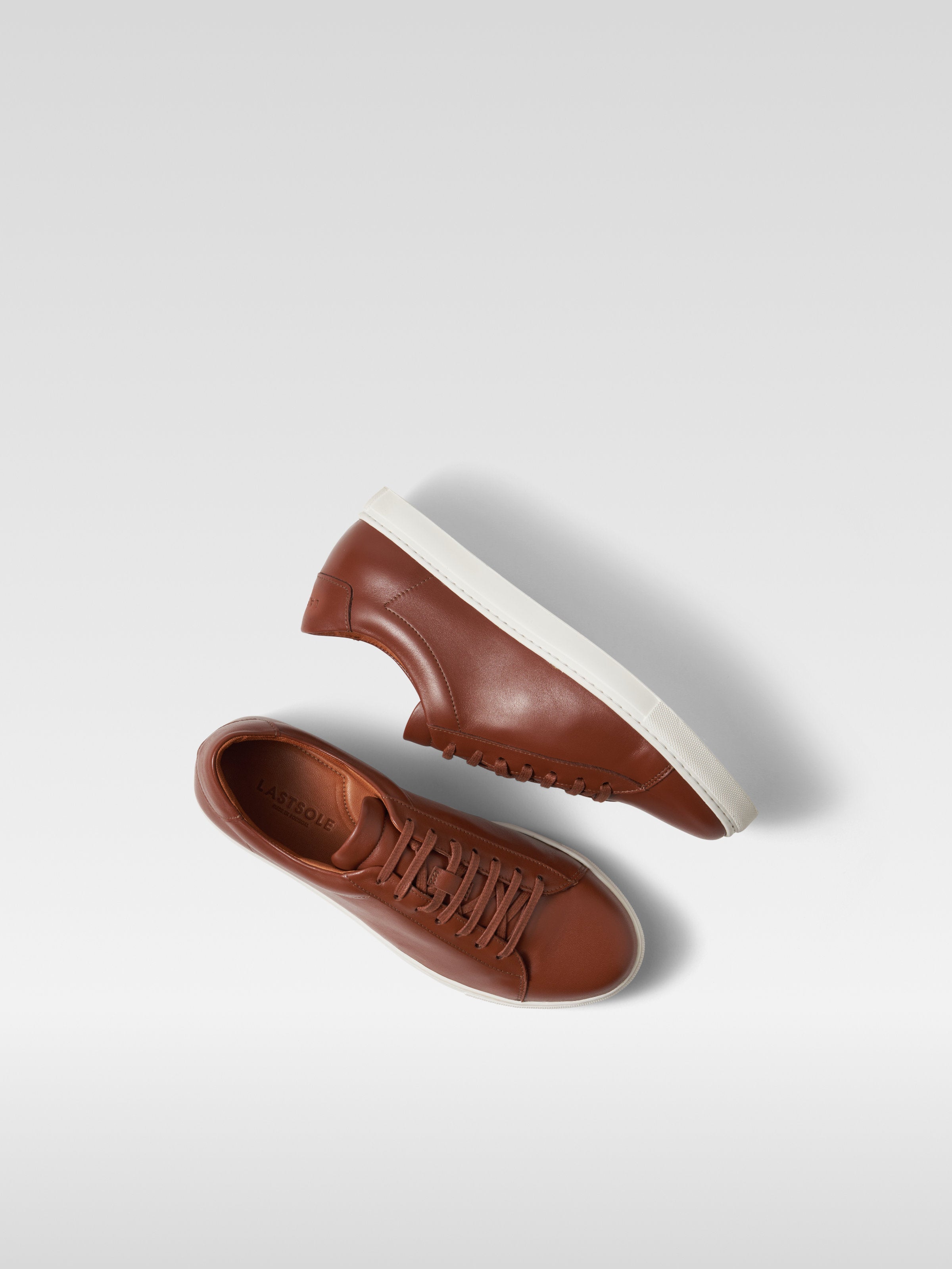 Cognac leather sneakers in white sole for women