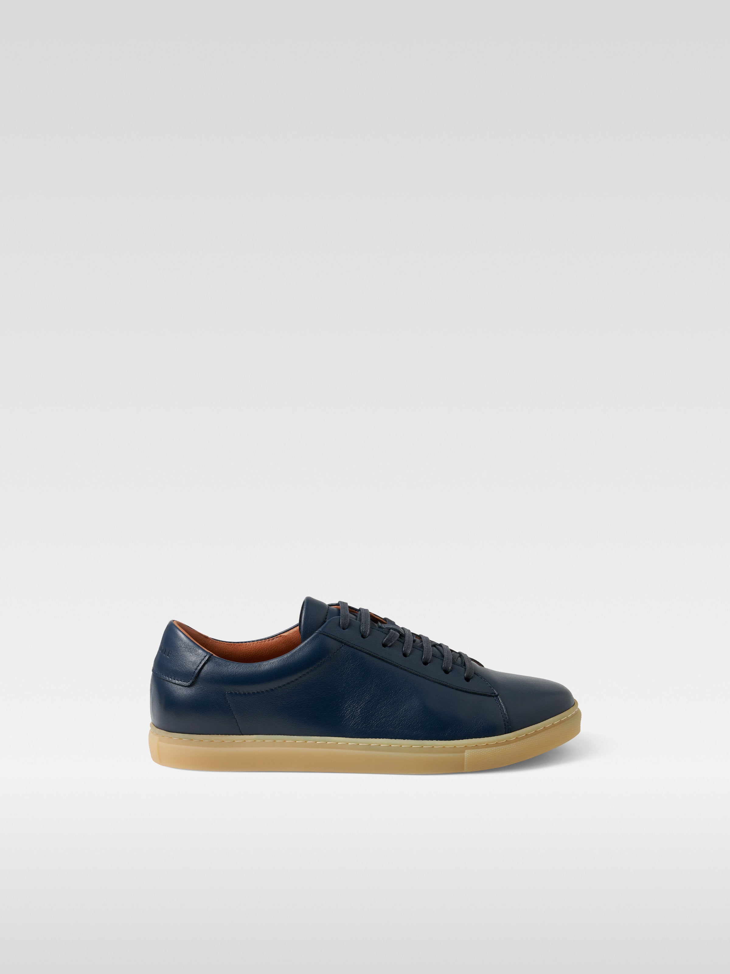 Navy leather sneakers in gum sole for men