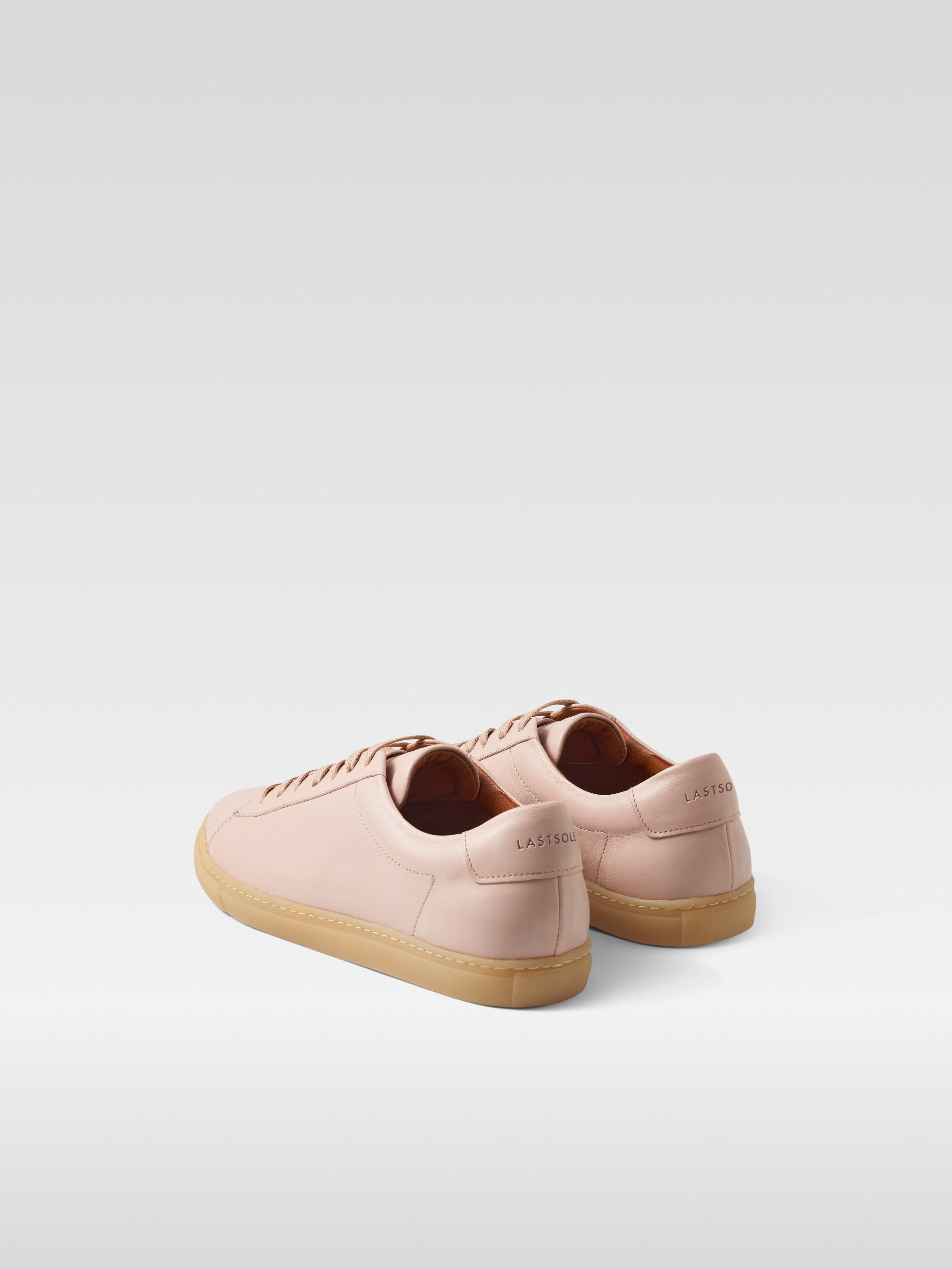 Nude leather sneakers in gum sole for women